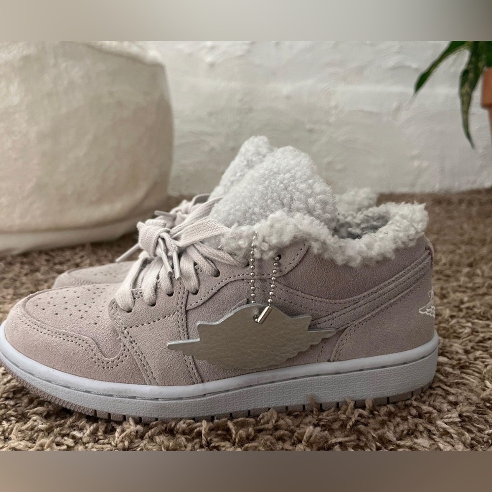 Nike Jordan 1 lows